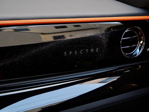Certified 2024 Rolls-Royce Spectre w/ Leather Finishing Pack AWD/4WD image 26