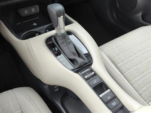 Certified 2026 Honda HR-V LX image 12