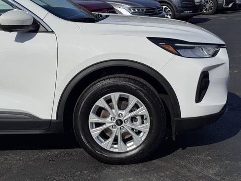 Used 2023 Ford Escape Active w/ Tech Pack #2 image 44