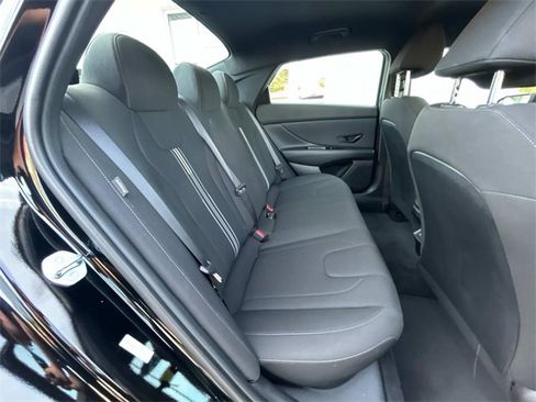 Certified 2025 Hyundai Elantra Sport w/ Cargo Package image 16