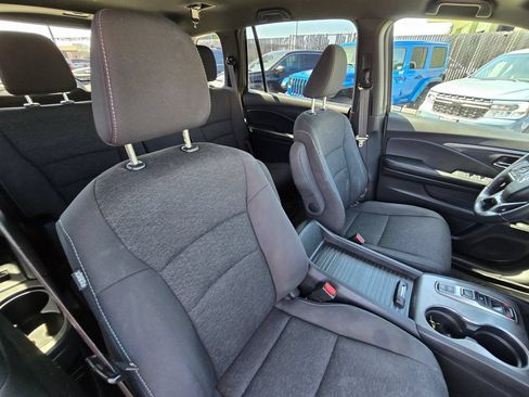 Used 2019 Honda Passport Sport image 10