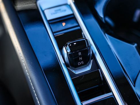 New 2026 Volkswagen Atlas SEL Premium R-Line image 38