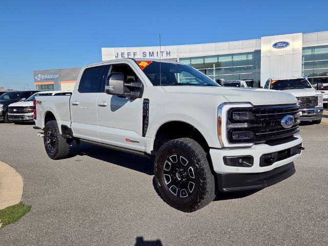 Used 2025 Ford F350 Platinum AWD/4WD image 1
