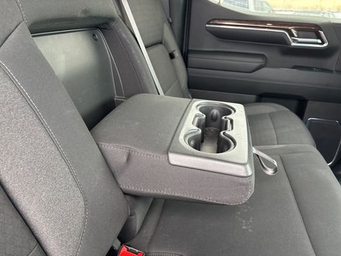 Used 2024 GMC Sierra 1500 Elevation image 18