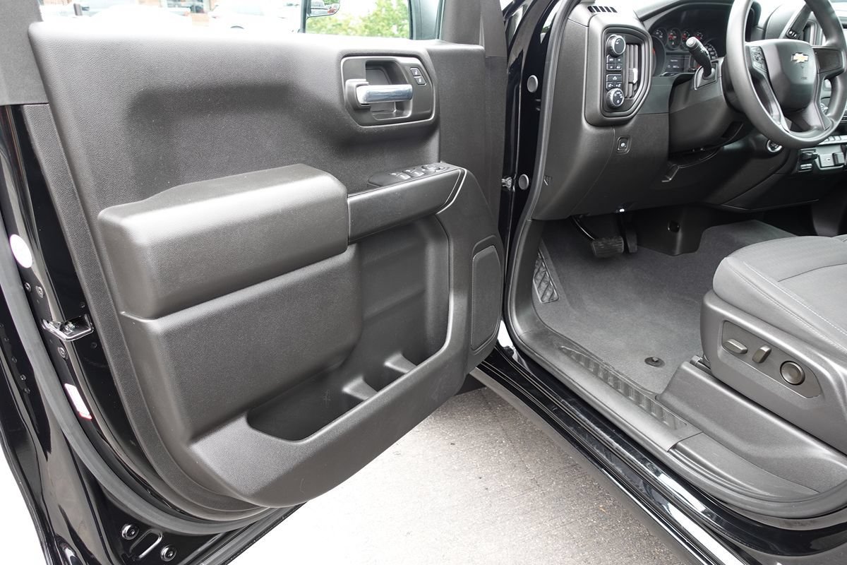 Used 2024 Chevrolet Silverado 1500 Custom AWD/4WD image 13