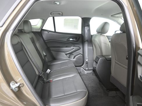 Used 2024 Chevrolet Trax ACTIV w/ Driver Confidence Package image 15