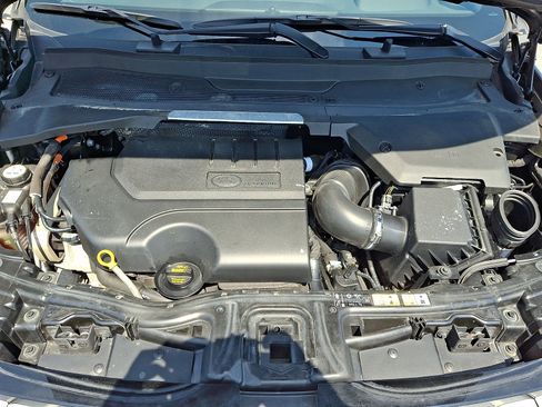 Used 2020 Land Rover Discovery Sport SE AWD/4WD image 30
