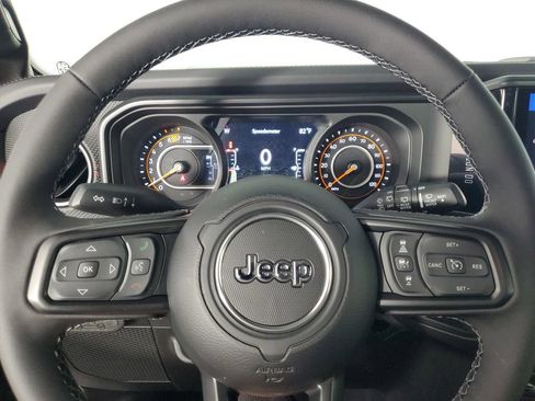 New 2026 Jeep Wrangler Unlimited Rubicon AWD/4WD image 25
