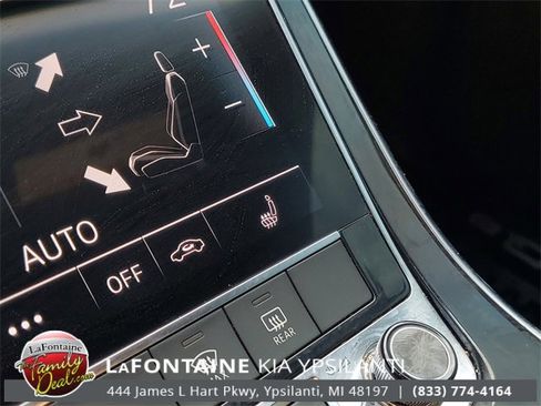 Used 2019 Audi Q8 Premium w/ Convenience Package image 25