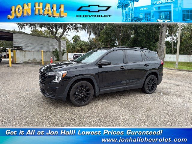 Used 2022 GMC Terrain SLE w/ Driver Convenience Package FWD image 2