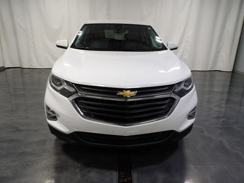 Used 2019 Chevrolet Equinox LT FWD image 2