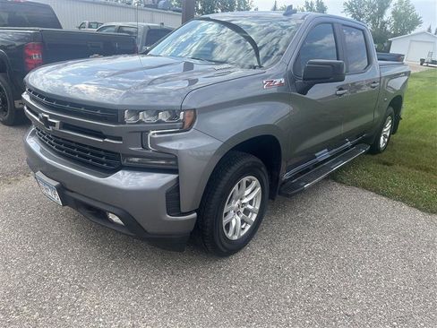 Used 2021 Chevrolet Silverado 1500 RST image 2