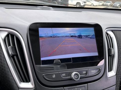 Used 2024 Chevrolet Malibu LT image 11