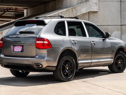 Used 2008 Porsche Cayenne AWD/4WD image 42