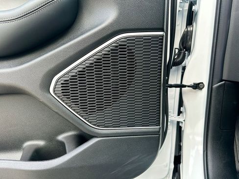 New 2026 Jeep Grand Cherokee Limited w/ Limited Altitude Package image 21