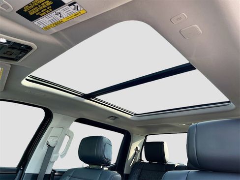 Used 2022 Toyota Tundra Limited image 19