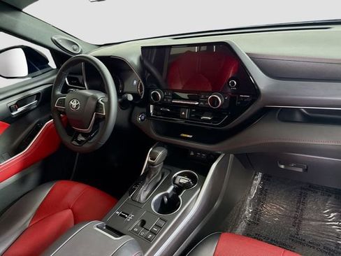 Used 2023 Toyota Highlander XSE image 30