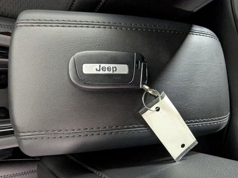 New 2026 Jeep Compass Latitude AWD/4WD image 27