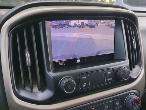 Used 2020 GMC Canyon Denali image 16