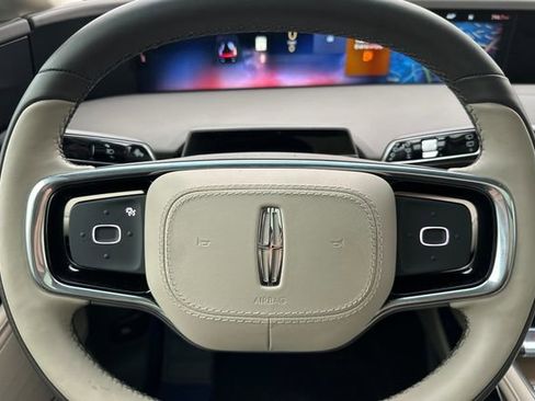 Used 2024 Lincoln Nautilus Reserve w/ Equipment Group 202A image 22