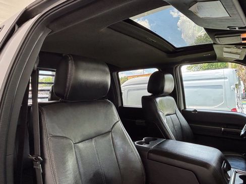Used 2015 Ford F350 Lariat w/ Lariat Ultimate Package AWD/4WD image 33