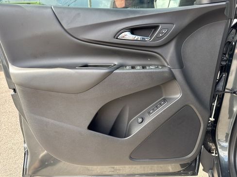 Used 2021 Chevrolet Equinox LT image 27