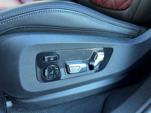 Used 2024 BMW X6 M60i w/ Executive Package image 22