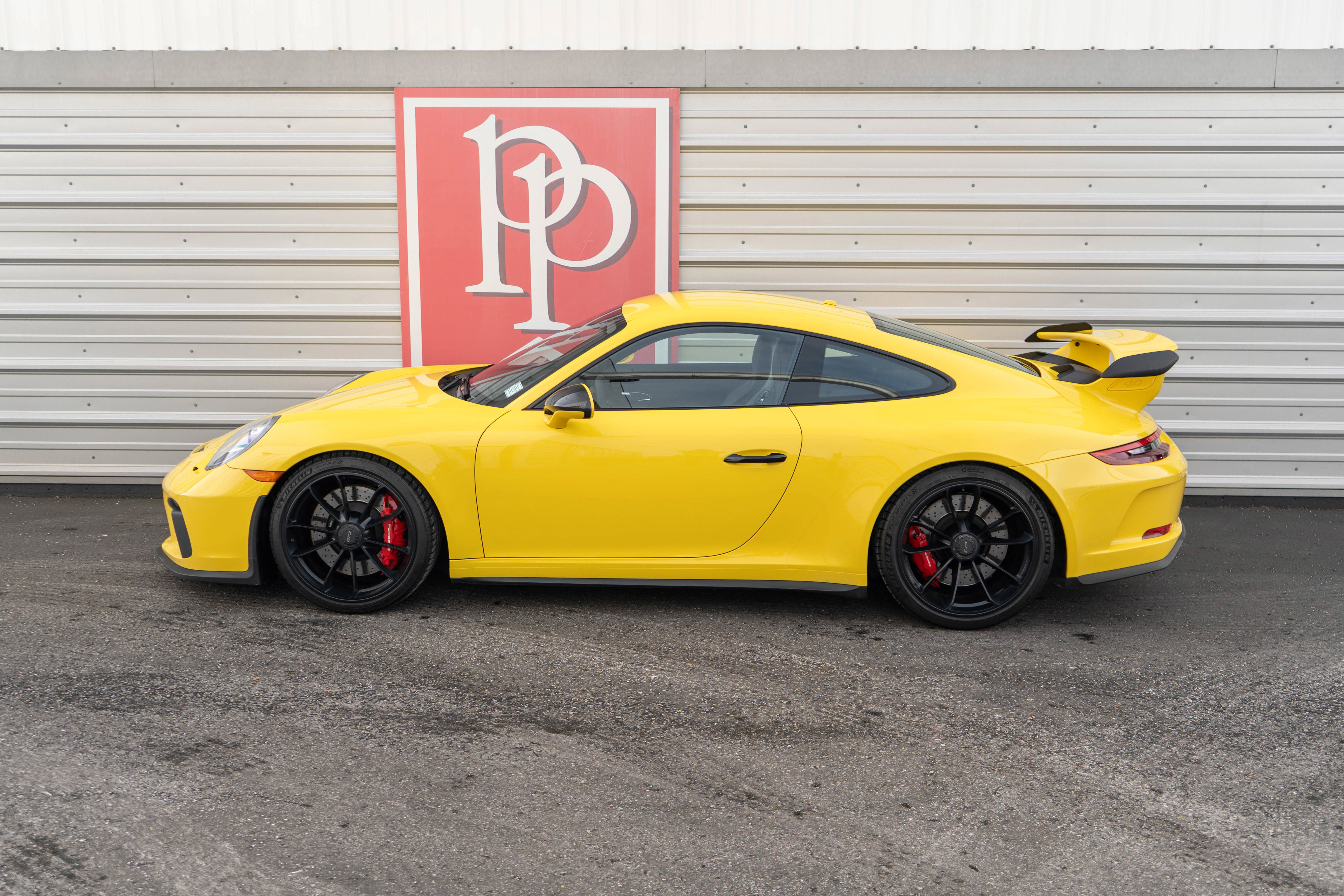 Used 2018 Porsche 911 GT3 w/ Sport Chrono Package RWD image 40