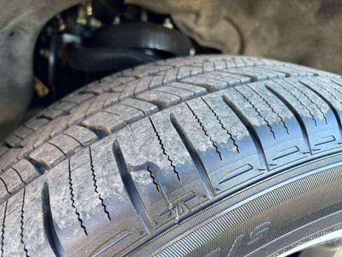 Used 2023 Ford Expedition Max Limited image 6