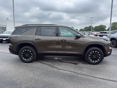 Certified 2024 Chevrolet Traverse Z71 w/ Enhanced Driving Package AWD/4WD image 4