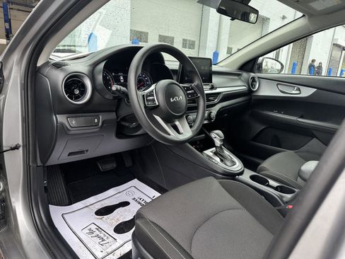 Used 2024 Kia Forte LXS image 18