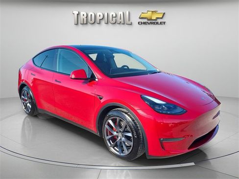 Used 2022 Tesla Model Y Performance image 7