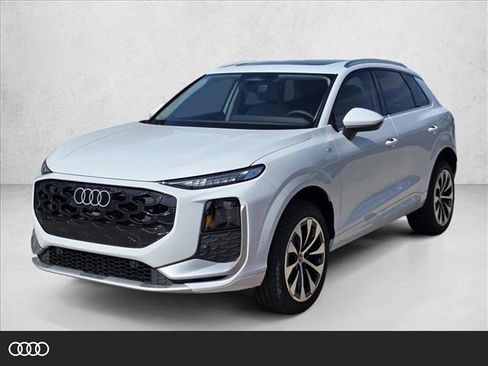 New 2026 Audi Q3 quattro 2.0T image 1