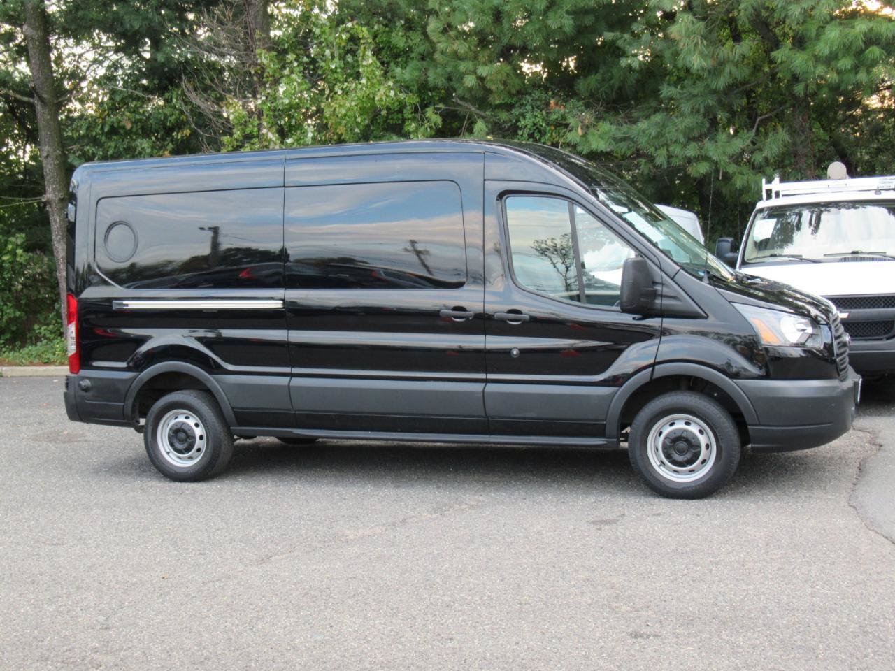 Used 2017 Ford Transit 250 148 Medium Roof RWD image 7