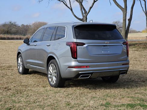 New 2025 Cadillac XT6 Premium Luxury w/ Technology Package image 4