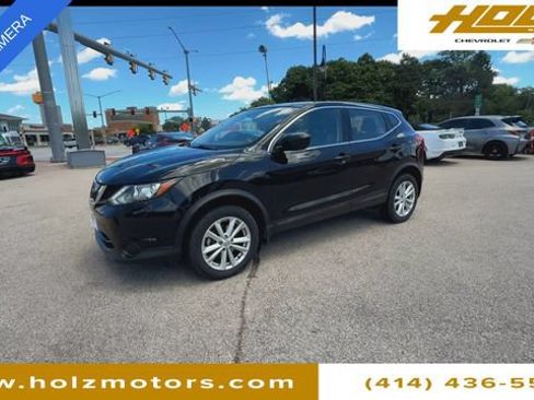 Used 2018 Nissan Rogue Sport S w/ S Appearance Package AWD/4WD image 4