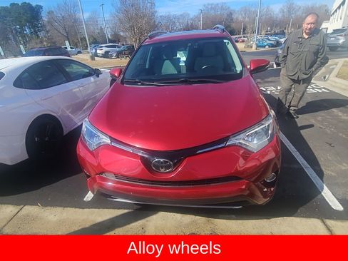 Used 2018 Toyota RAV4 XLE image 20