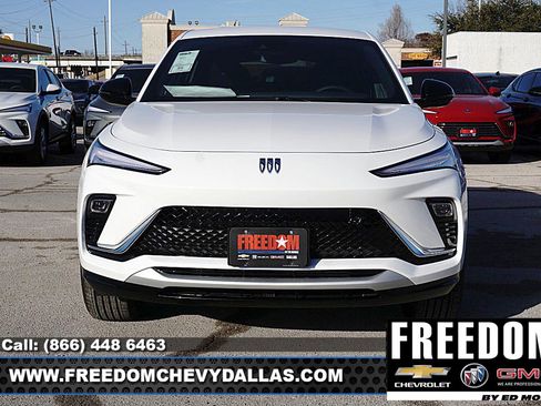 New 2026 Buick Envista Sport Touring image 2