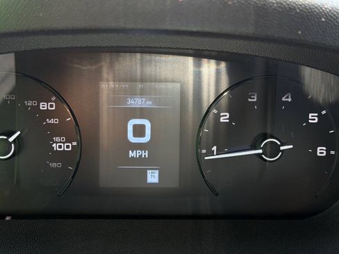 Used 2025 RAM ProMaster 2500 w/ Convenience Group FWD image 17