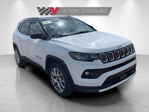 Used 2025 Jeep Compass Limited AWD/4WD image 2