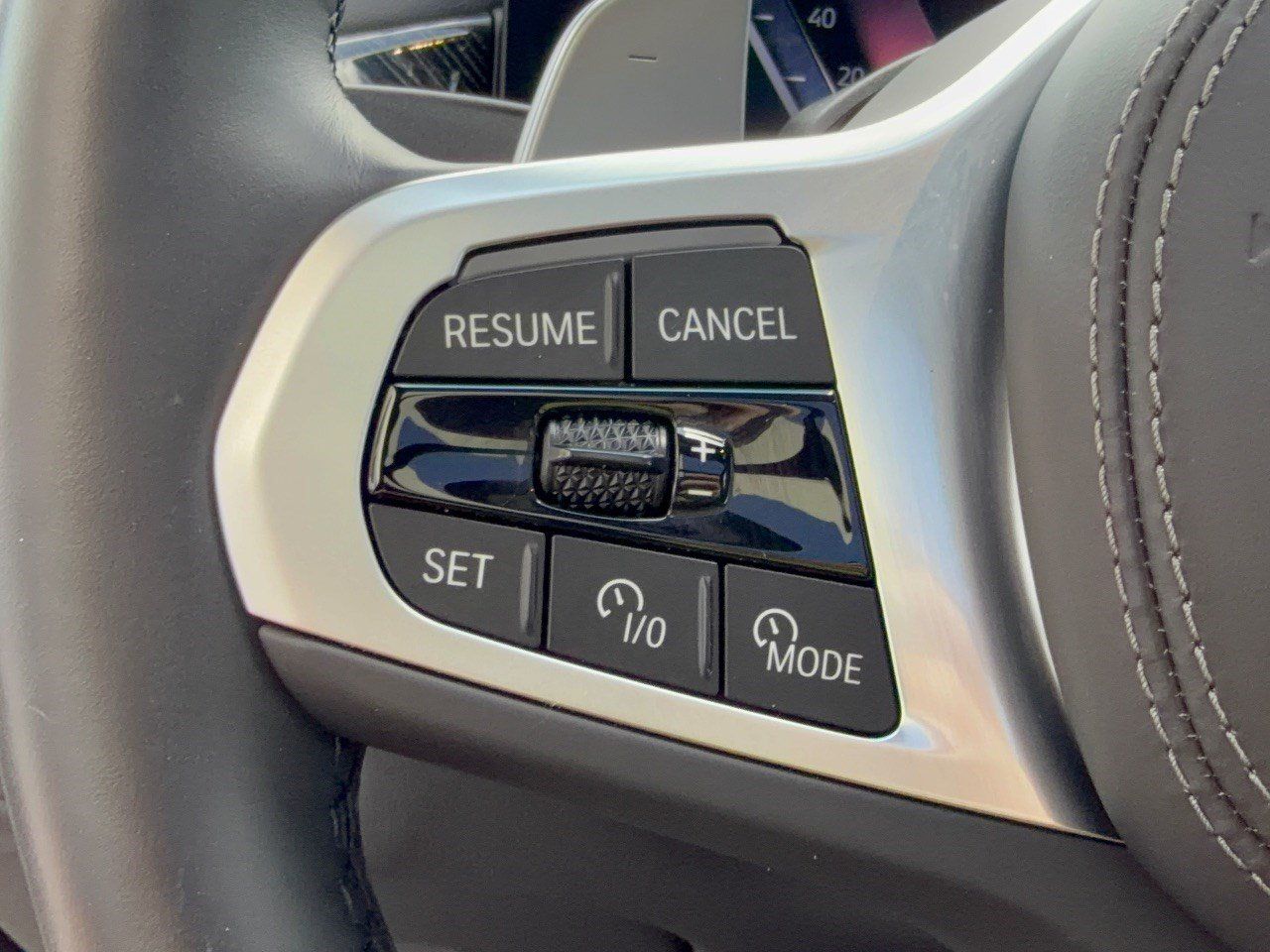 Used 2026 BMW X5 sDrive40i w/ M Sport Package RWD image 18