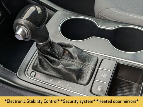 Used 2016 Kia Sorento LX image 8