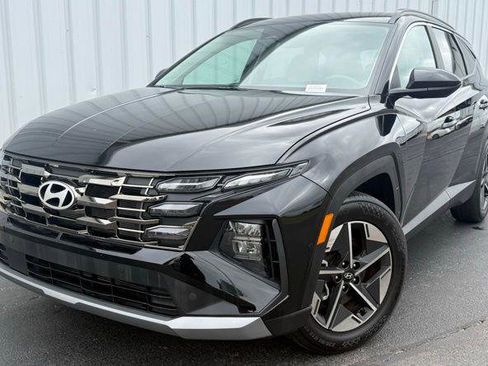Used 2025 Hyundai Tucson SEL FWD image 1