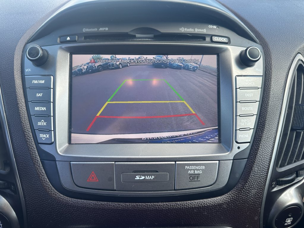 Used 2015 Hyundai Tucson Limited w/ Option Group 03 AWD/4WD image 16
