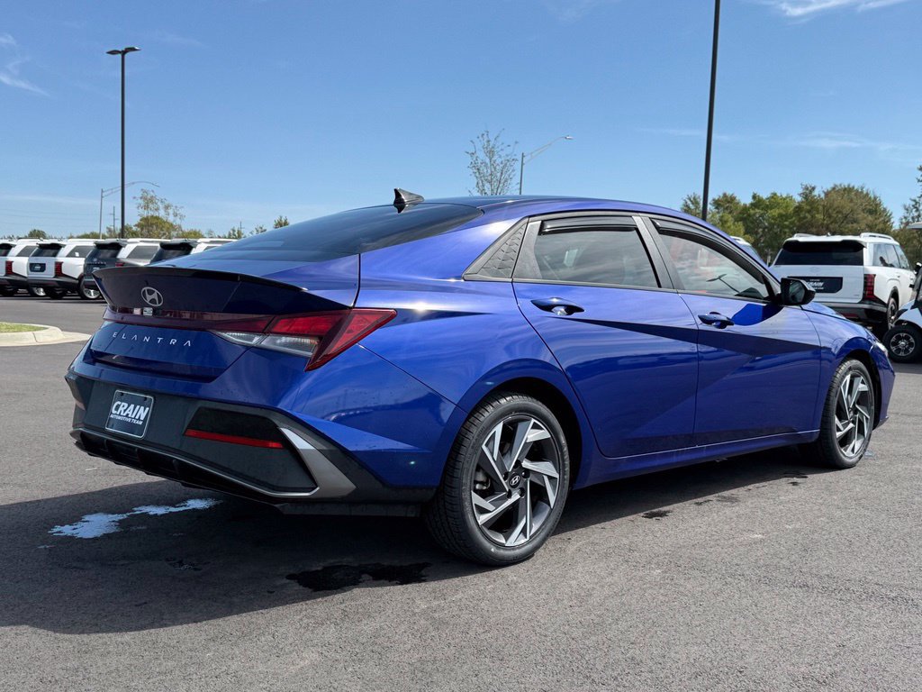 Certified 2025 Hyundai Elantra Sport FWD image 5