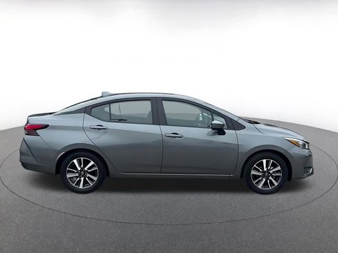 Used 2025 Nissan Versa SV image 16