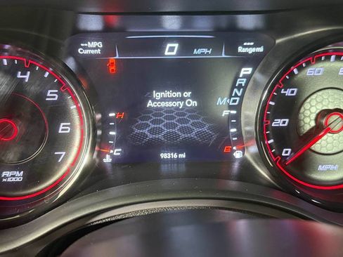 Used 2019 Dodge Charger SXT w/ Blacktop Package RWD image 31