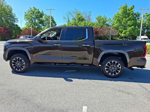 Used 2024 Toyota Tundra Limited AWD/4WD image 6