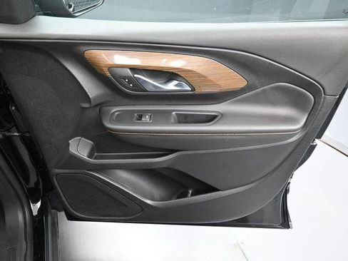 Used 2020 GMC Terrain SLE w/ Driver Convenience Package FWD image 34