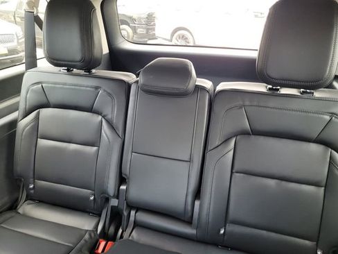 New 2026 Lincoln Navigator L Reserve AWD/4WD image 17